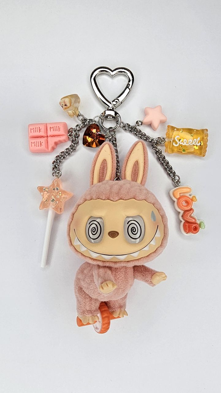 Porte-clé Labubu Lazy Yoga Ab Roller