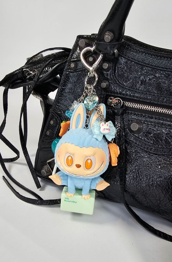 Porte-clé Labubu Lazy Yoga Show Off